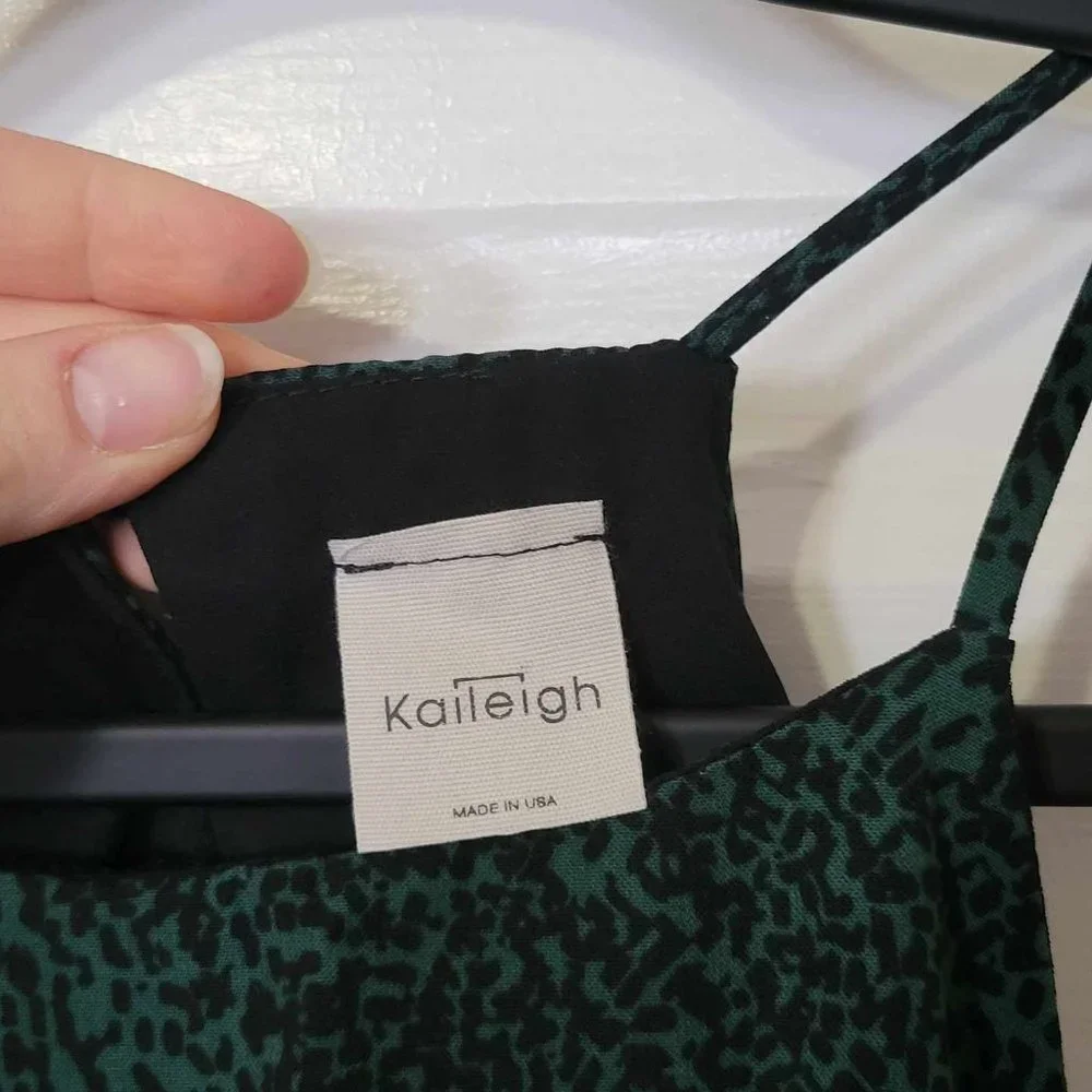 Kaileigh green black high neck M top - Picture 4 of 7